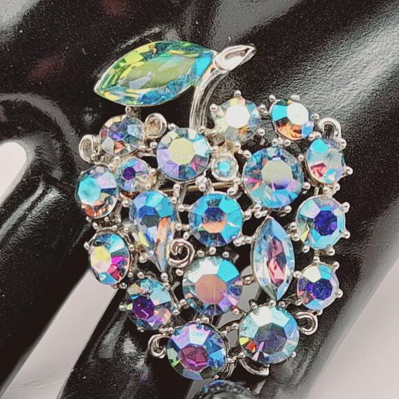 Vintage Lisner Blue Aurora Borealis Fruit Brooch - Picture 9 of 10